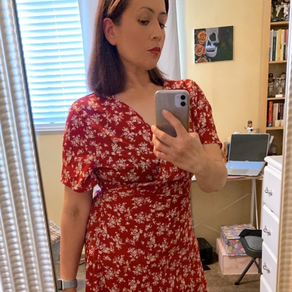 Meet your Posher, Beatriz - Picture 2 of 3